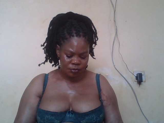 Sexydove's BongaCams show and profile