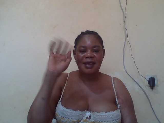 Sexydove's BongaCams show and profile