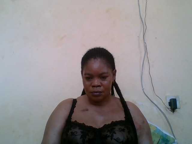 Sexydove's BongaCams show and profile