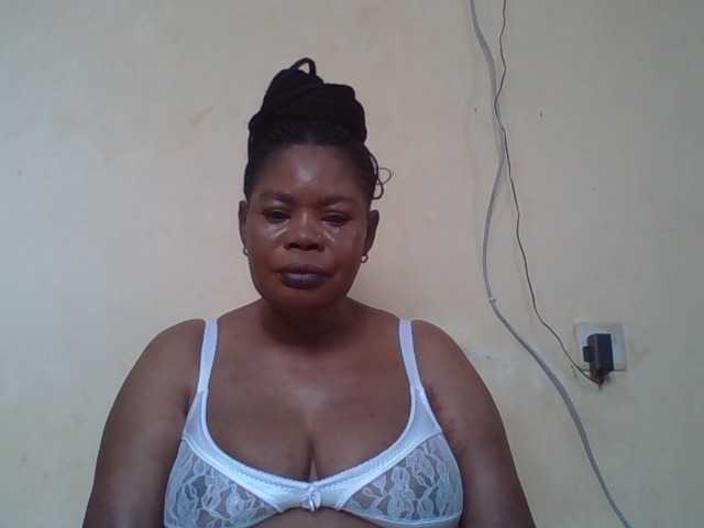 Sexydove's BongaCams show and profile