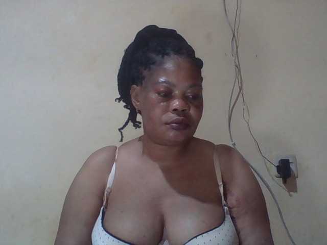 Sexydove's BongaCams show and profile