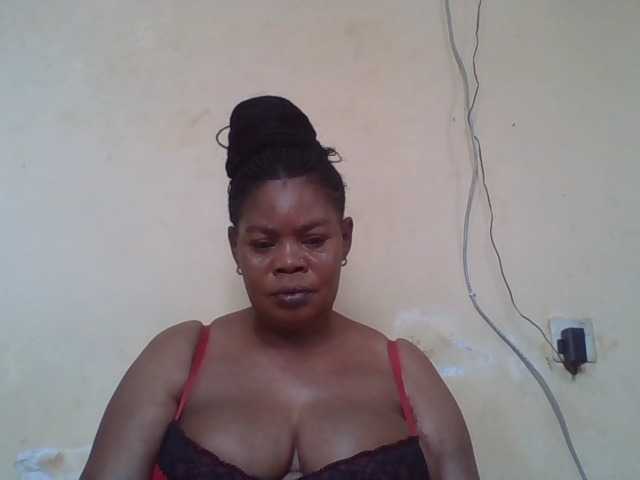 Sexydove's BongaCams show and profile