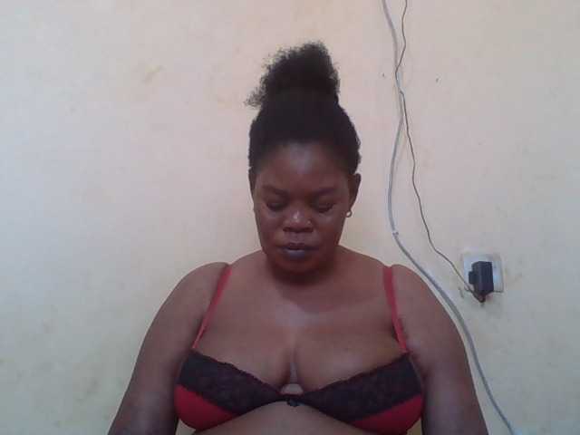 Sexydove's BongaCams show and profile