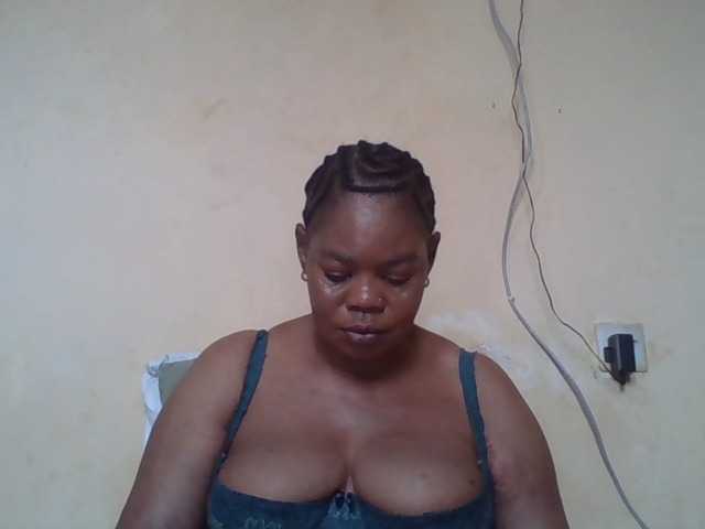 Sexydove's BongaCams show and profile