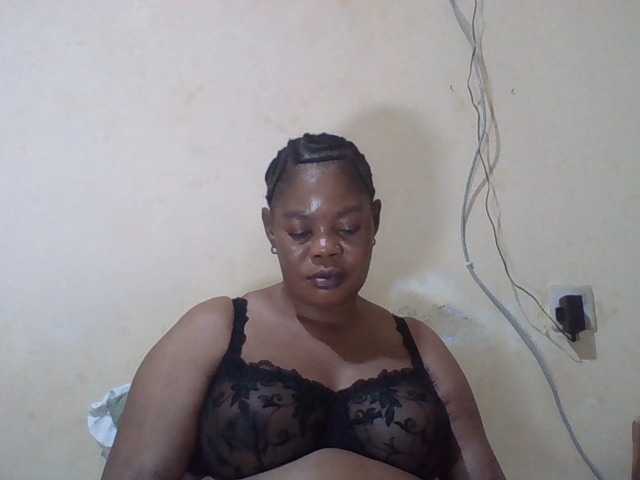 Sexydove's BongaCams show and profile