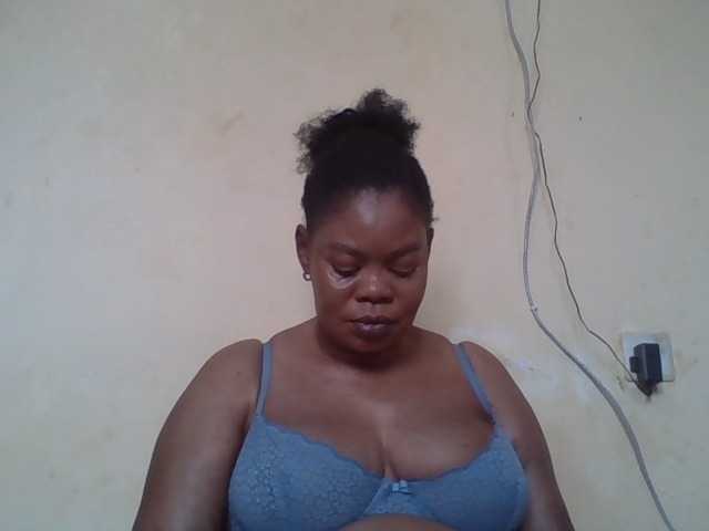 Sexydove's BongaCams show and profile