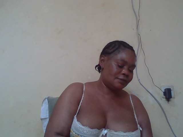 Sexydove's BongaCams show and profile