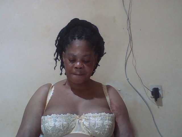 Sexydove's BongaCams show and profile