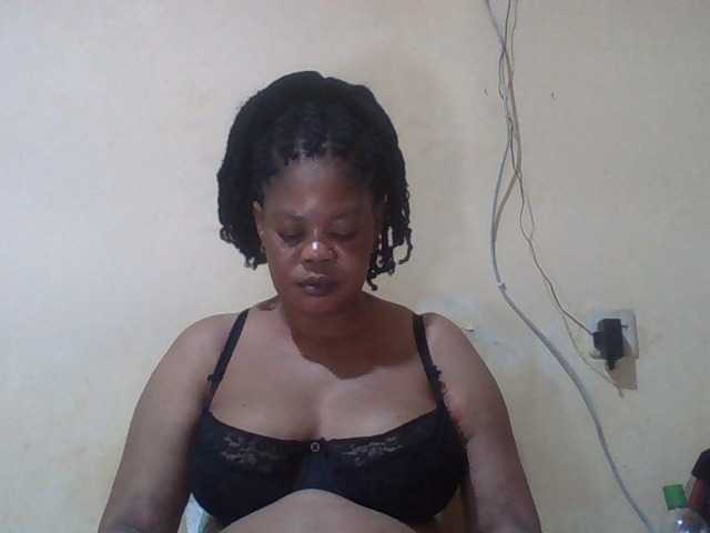 Sexydove's BongaCams show and profile