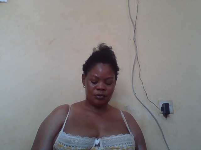 Sexydove's BongaCams show and profile