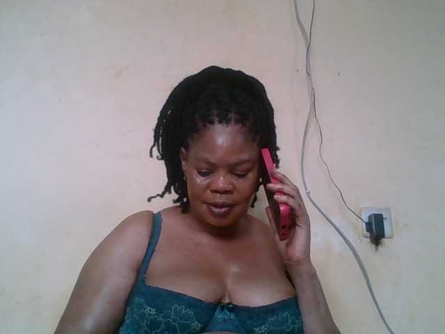 Sexydove's BongaCams show and profile