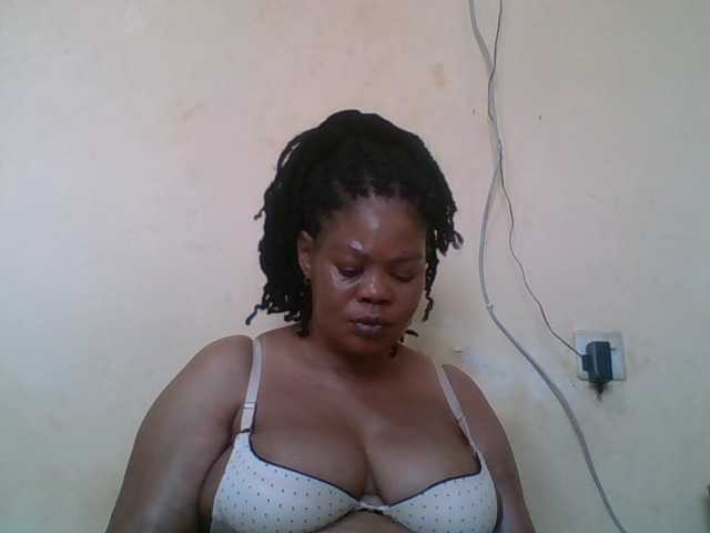 Sexydove's BongaCams show and profile