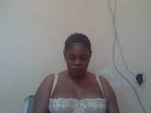 Sexydove live cam profile