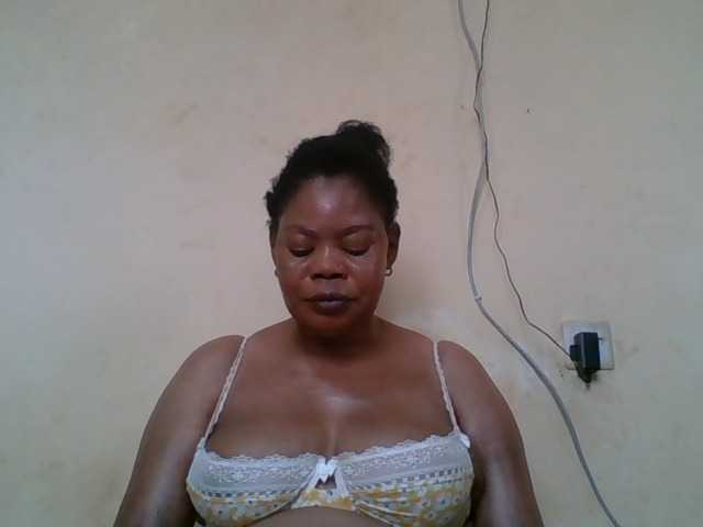 Sexydove's BongaCams show and profile