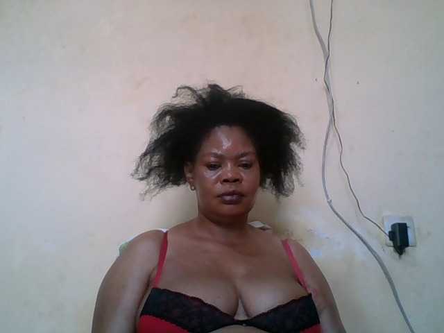 Sexydove's BongaCams show and profile