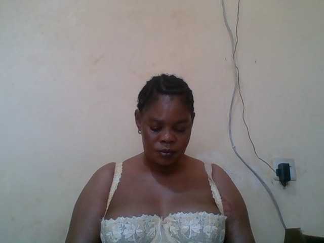 Sexydove's BongaCams show and profile