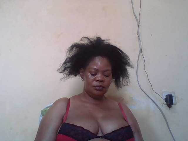 Sexydove's BongaCams show and profile