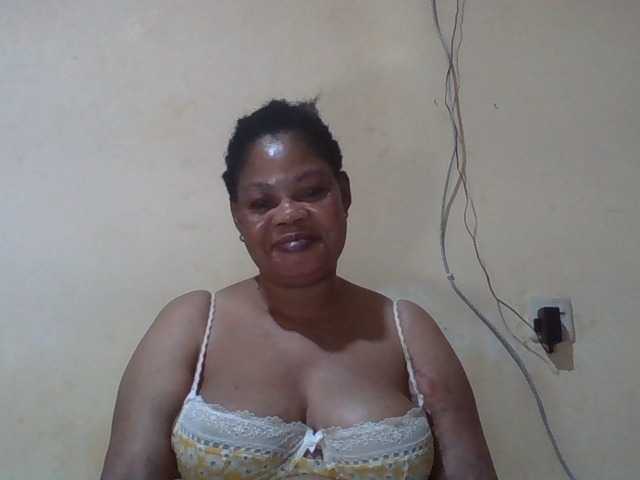 Sexydove's BongaCams show and profile