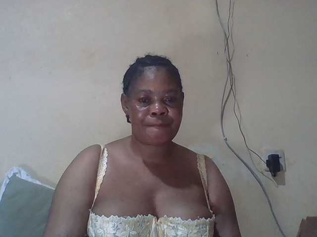 Sexydove's BongaCams show and profile