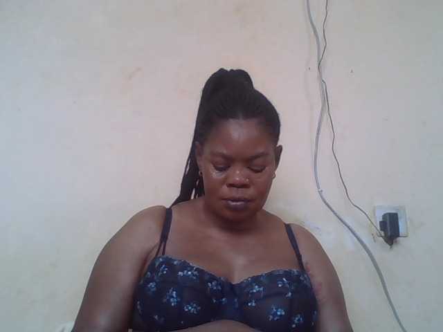 Sexydove's BongaCams show and profile