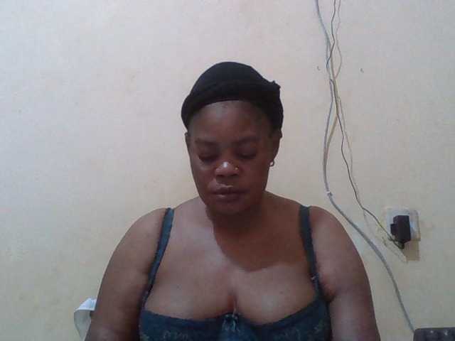 Sexydove's BongaCams show and profile