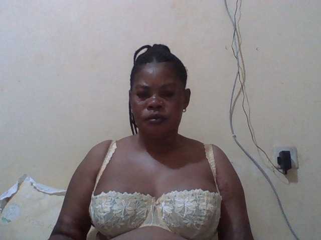 Sexydove's BongaCams show and profile