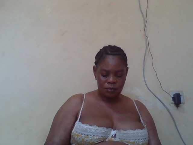 Sexydove's BongaCams show and profile