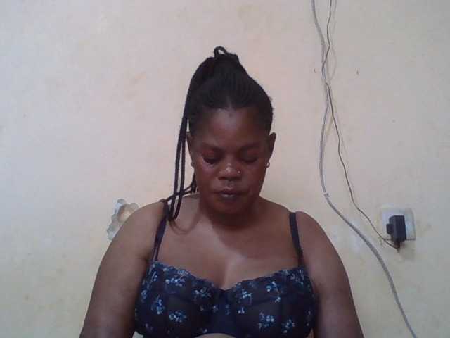 Sexydove's BongaCams show and profile