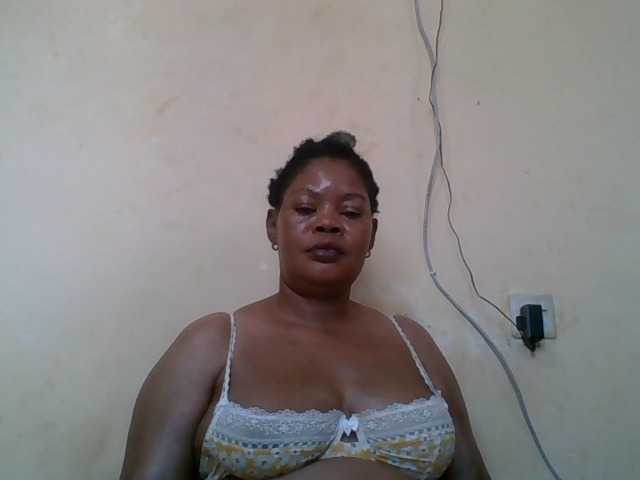 Sexydove's BongaCams show and profile