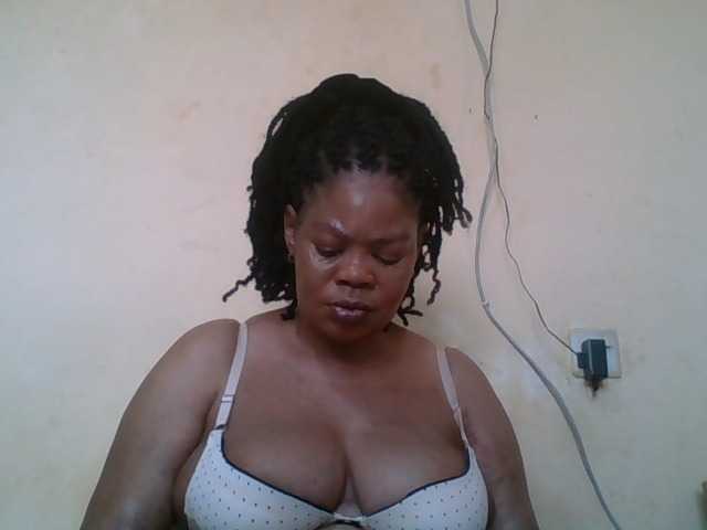 Sexydove's BongaCams show and profile