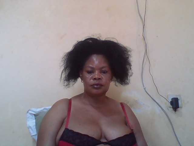 Sexydove's BongaCams show and profile