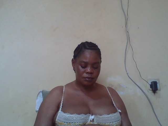 Sexydove's BongaCams show and profile