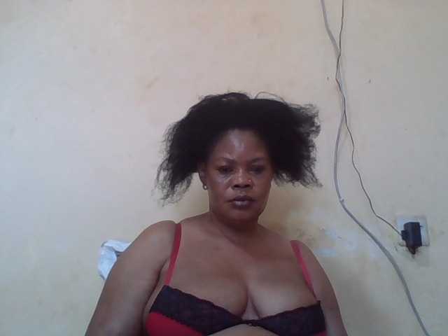 Sexydove's BongaCams show and profile