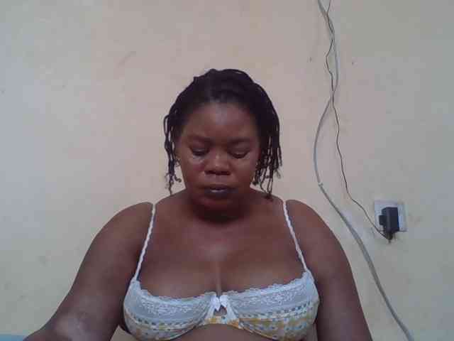 Sexydove webcam