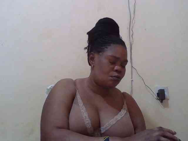 Sexydove webcam