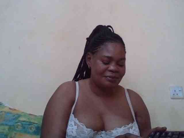 Sexydove webcam