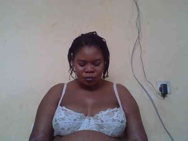 Sexydove webcam