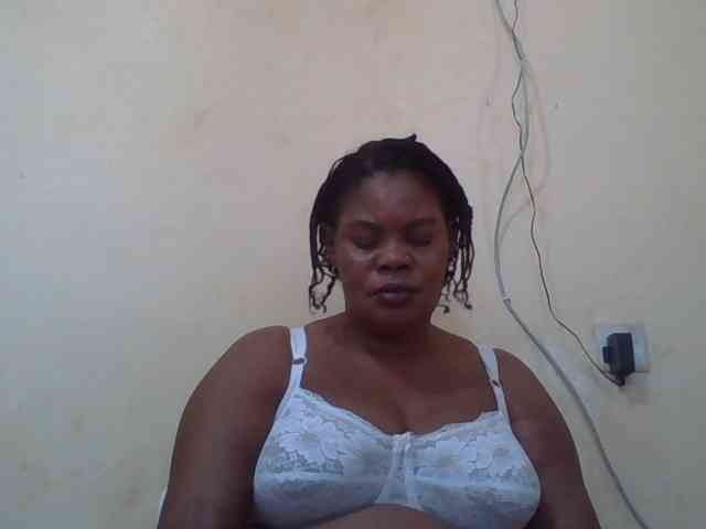 Sexydove webcam