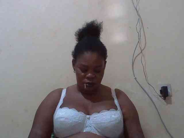Sexydove webcam