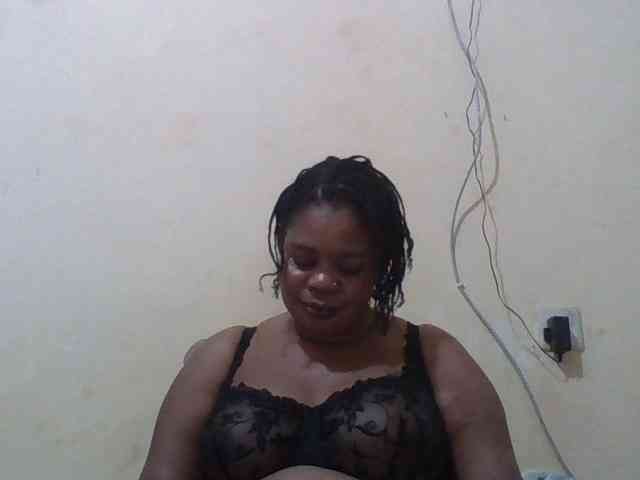 Sexydove webcam