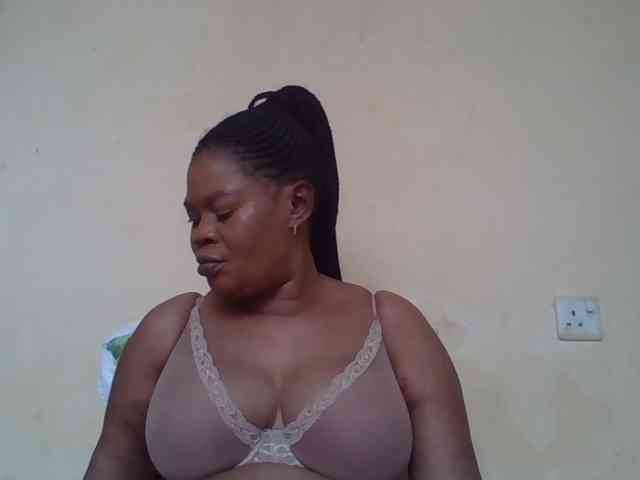 Sexydove webcam