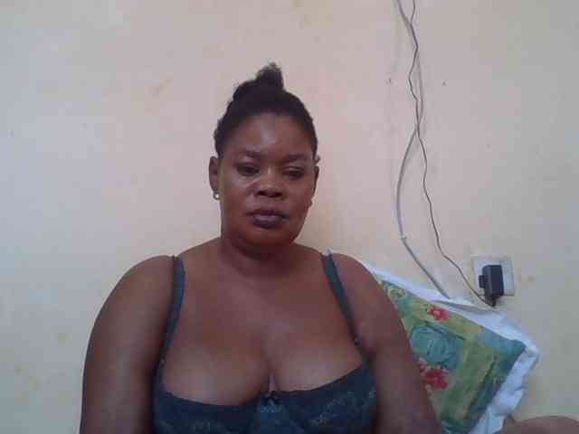 Sexydove webcam