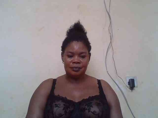 Sexydove webcam