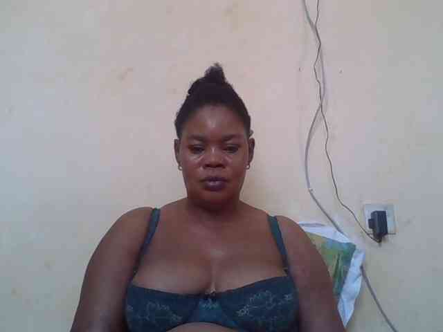 Sexydove webcam