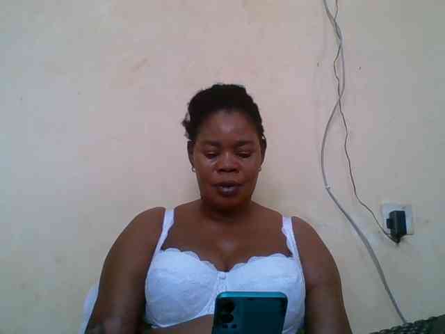 Sexydove webcam