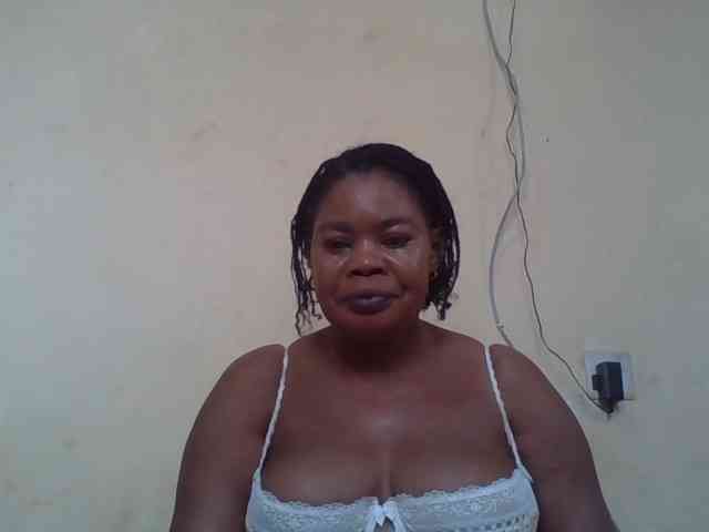 Sexydove webcam
