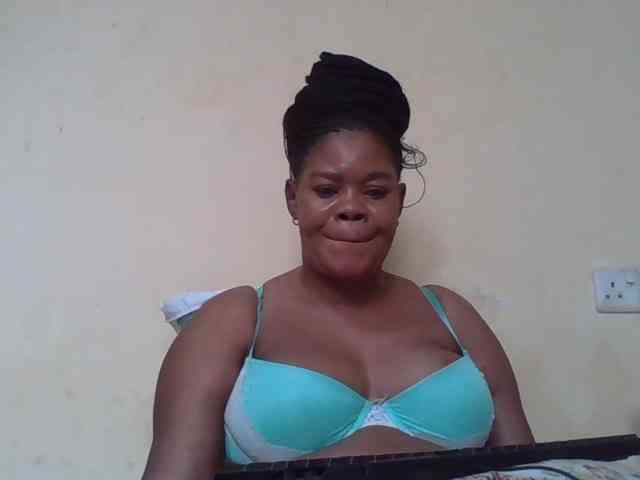 Sexydove webcam