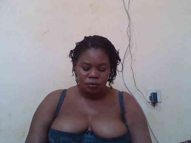 Sexydove webcam