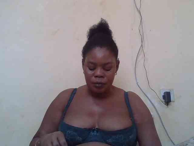 Sexydove webcam