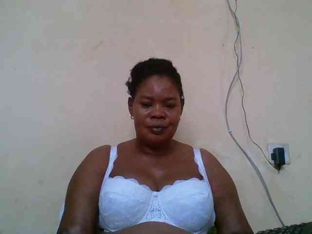 Sexydove webcam